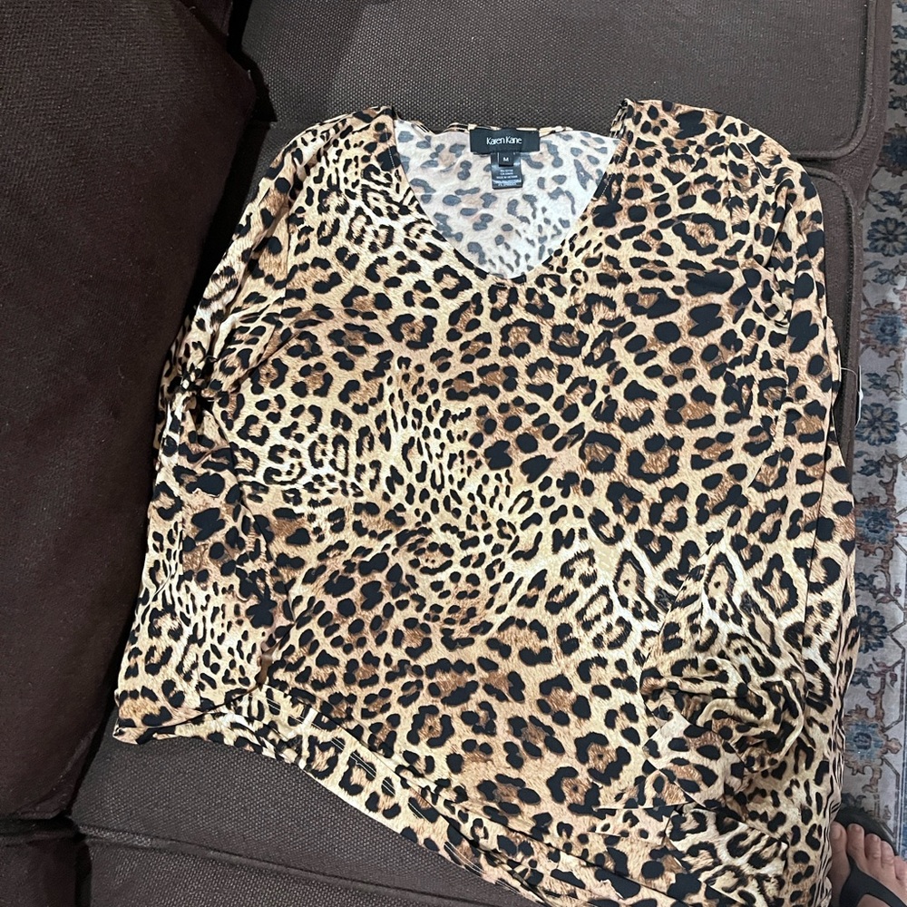 Karen Kane Animal Print V-Neck Top Preowned